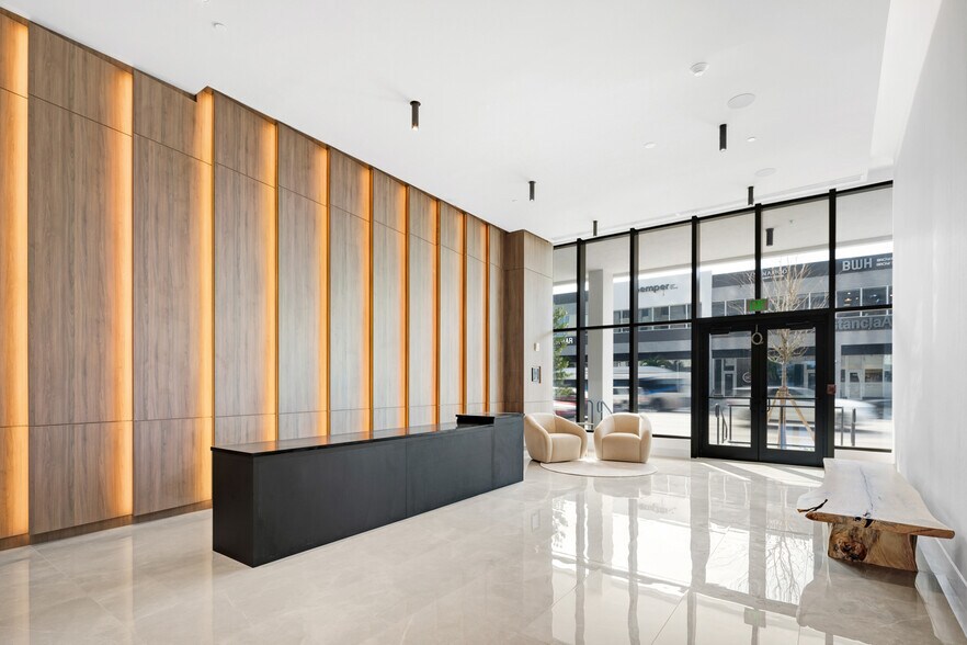 More Photos Of 800 N Federal Hwy, Hallandale Beach Medical For Sale