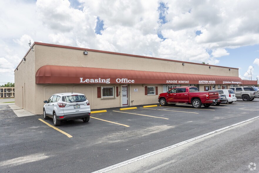 20122024 Beacon Manor Dr, Fort Myers, FL 33907 For Lease
