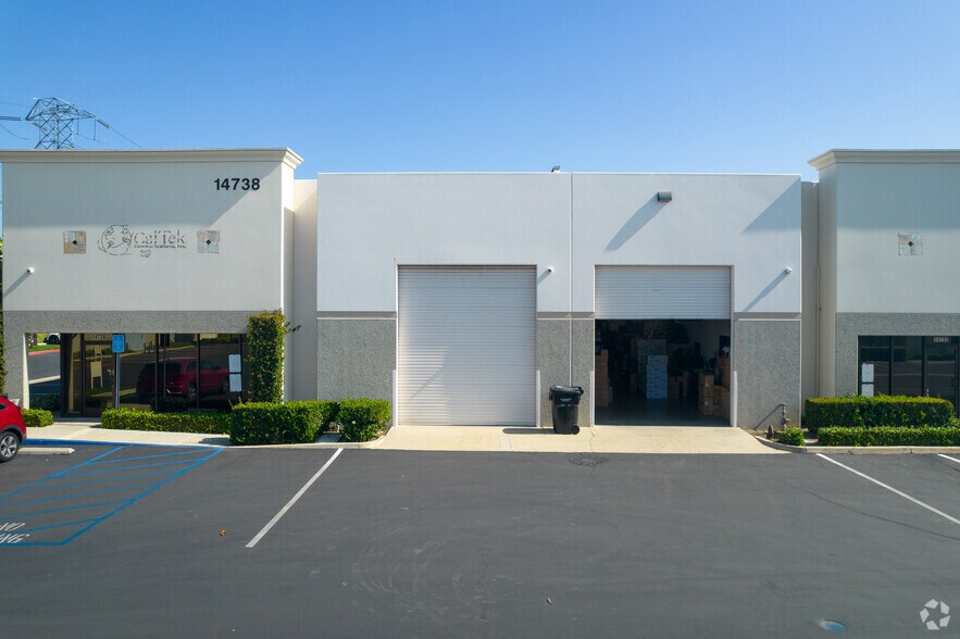 More Photos Of 14702-14738 Central Ave, Chino Warehouse For Lease