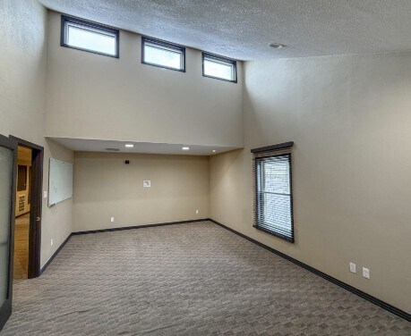 More Photos Of 715 10th St, Alamogordo Office For Sale