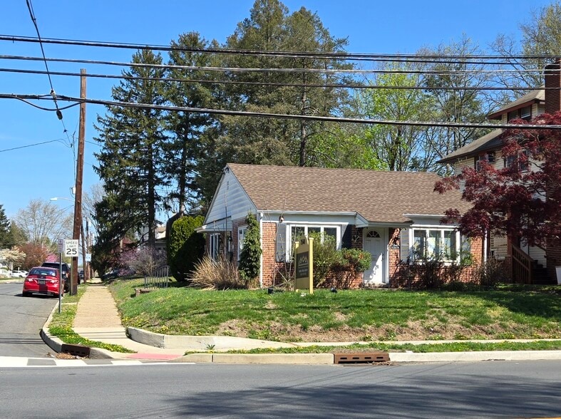 Primary Photo Of 2540 Nottingham Way, Mercerville Medical For Sale