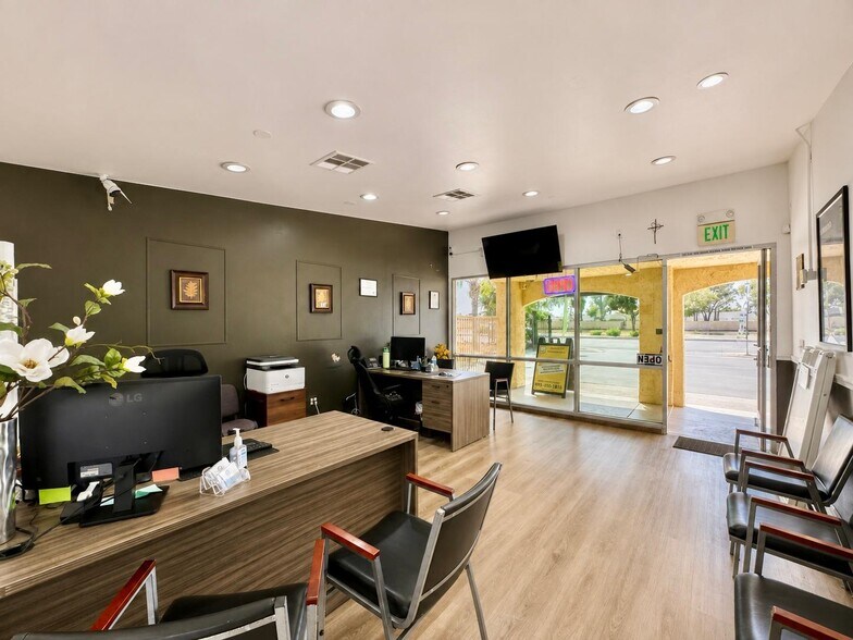 More Photos Of 5666 Etiwanda Ave, Jurupa Valley Storefront For Sale
