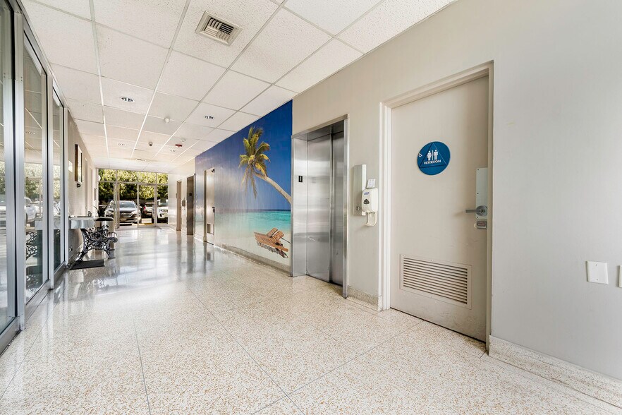 More Photos Of 2700 N Bellflower Blvd, Long Beach Medical For Lease
