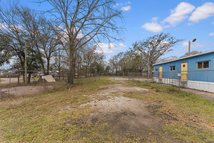 More Photos Of 24317 AL-59, Robertsdale Office For Sale