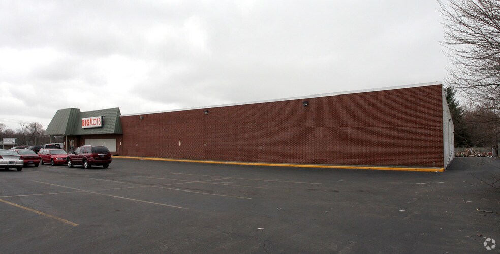 More Photos Of 5520 Madison Ave, Indianapolis Freestanding For Lease