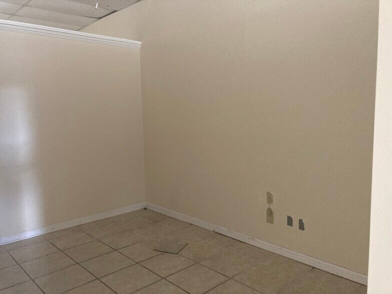 More Photos Of 722-730 S Horner Blvd, Sanford General Retail For Lease