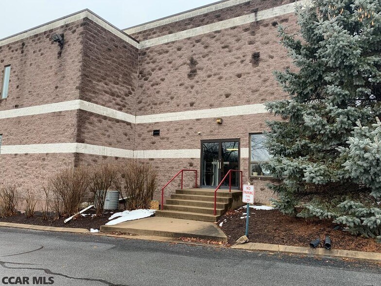 More Photos Of 1510-1520 Martin St, State College Sports And Entertainment For Lease
