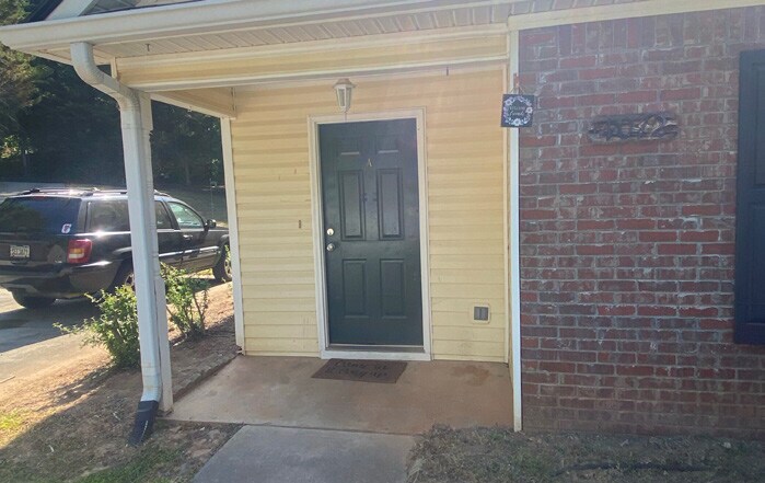 More Photos Of 4024-4078 Hidden Hollow Dr, Gainesville Apartments For Sale