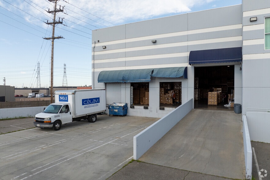 More Photos Of 1585 Rio Vista Ave, Los Angeles Warehouse For Sale