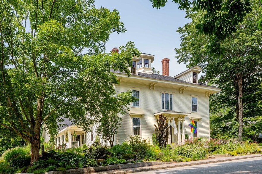 More Photos Of 10 Church St, Stockton Springs Hospitality For Sale