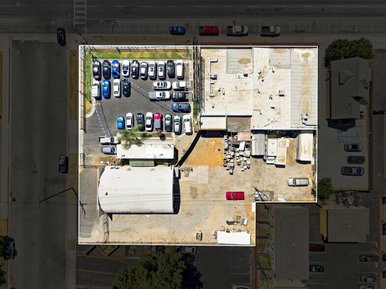 More Photos Of , Bakersfield General Retail For Sale