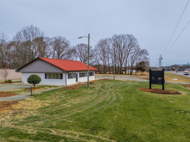 More Photos Of 7688 US 64 Hwy, Pittsboro Office For Sale