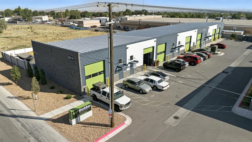 More Photos Of 5170-5176 W Liberator Dr, Kearns Warehouse For Lease