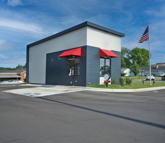 Primary Photo Of 400 S Memorial Dr, Prattville Fast Food For Sale