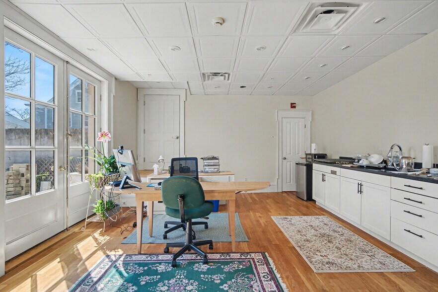 More Photos Of 145 Water St, Stonington Storefront Retail Office For Sale