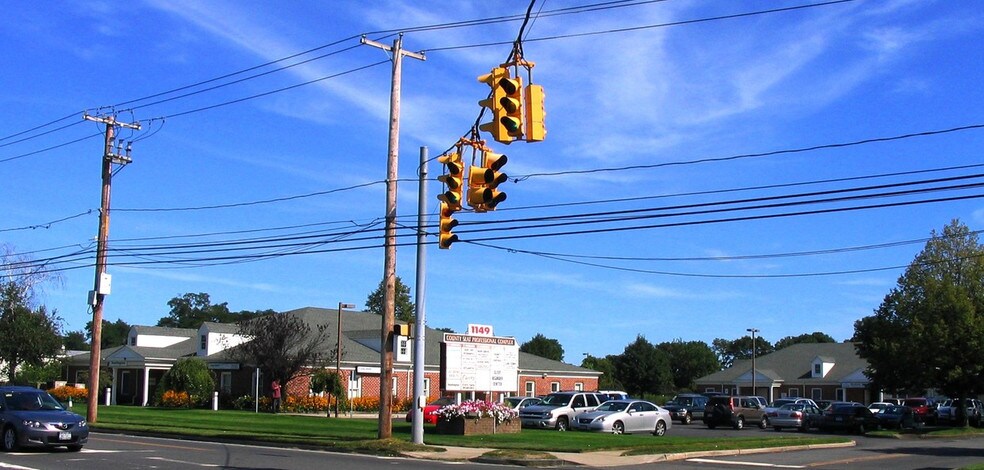 More Photos Of 1149 Old Country Rd, Riverhead Medical For Lease