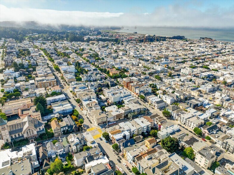 More Photos Of 2250 Union St, San Francisco Storefront Retail Office For Lease