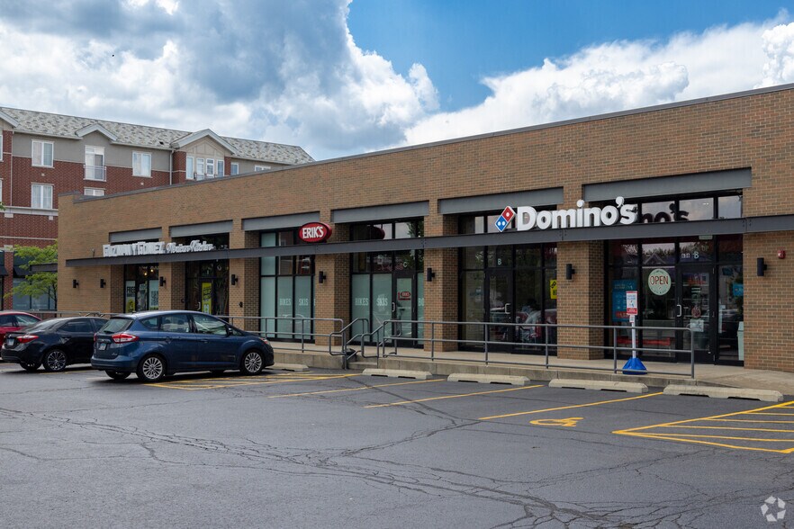 Primary Photo Of 636 Deerfield Rd, Deerfield General Retail For Lease
