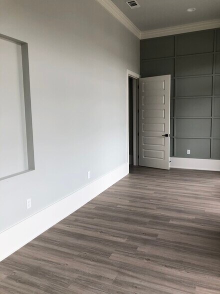 More Photos Of W E Heck, Baton Rouge Office For Lease