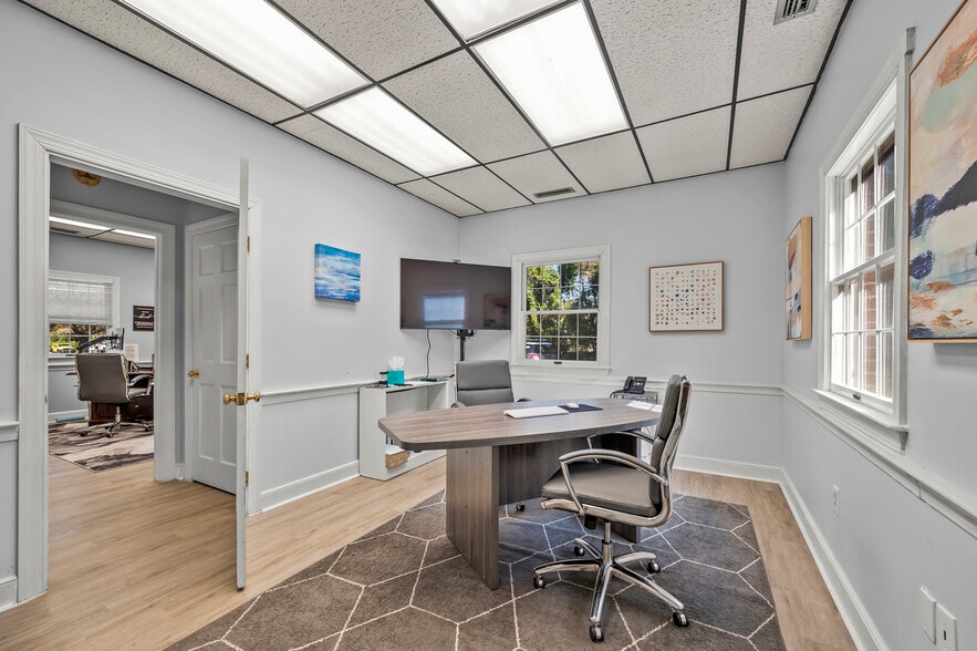 More Photos Of 4375 Silas Creek Pky, Winston-Salem Medical For Sale