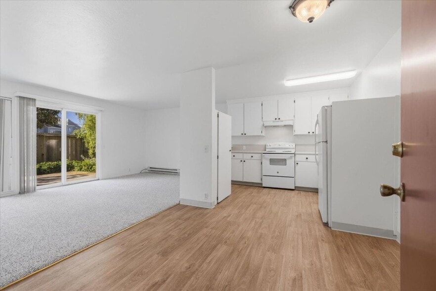 More Photos Of 171 Marine Parade, Santa Cruz Apartments For Sale