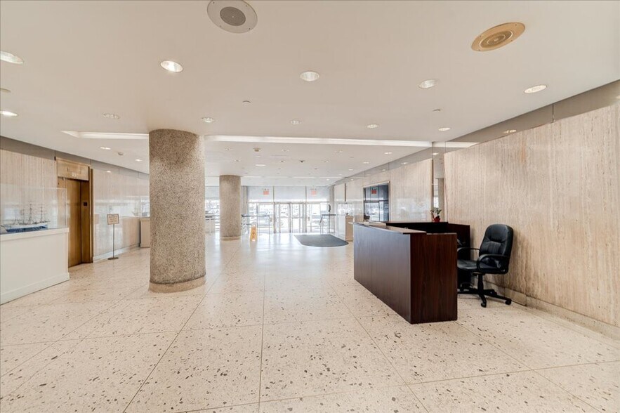 More Photos Of 1 Edgewater St, Staten Island Office For Lease
