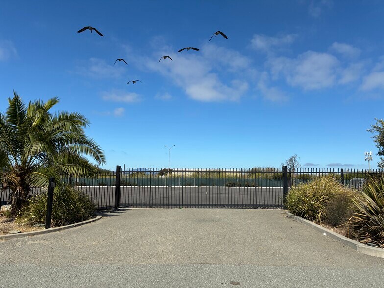 More Photos Of 2200 Central St, Richmond Land For Lease