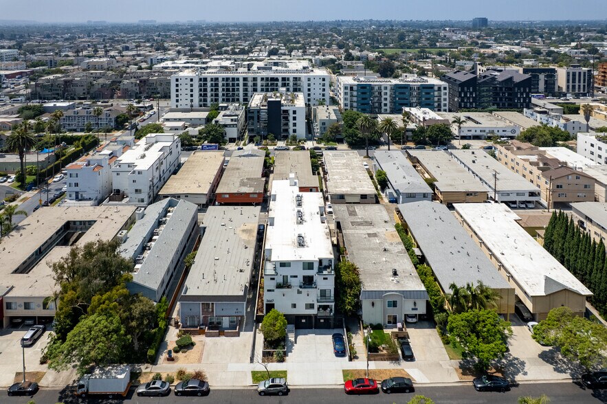 More Photos Of 3667 Mentone Ave, Los Angeles Multifamily For Sale