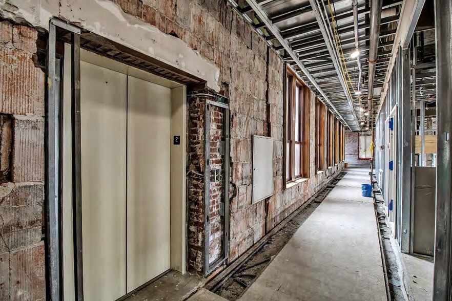 More Photos Of 2048 Main St, Buffalo Office For Sale