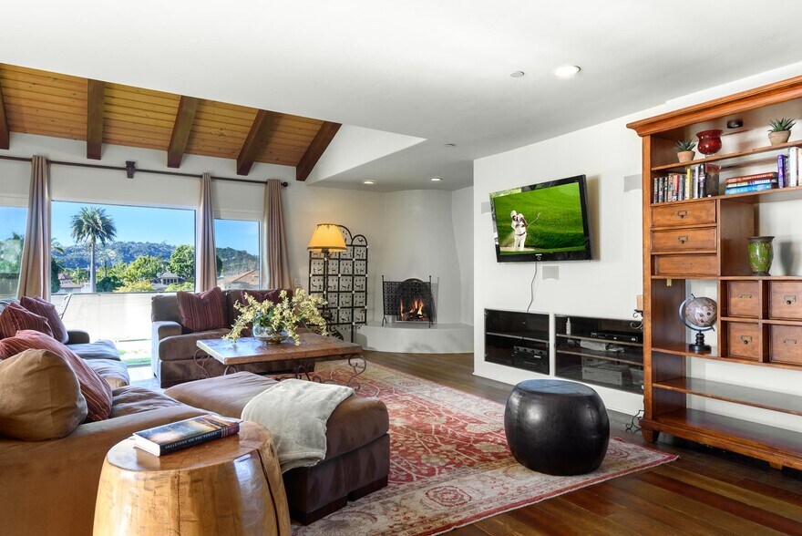 More Photos Of 1221 Chapala St, Santa Barbara Office Residential For Sale