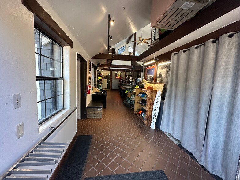 More Photos Of 3542 Lake Tahoe Blvd, South Lake Tahoe Restaurant For Sale