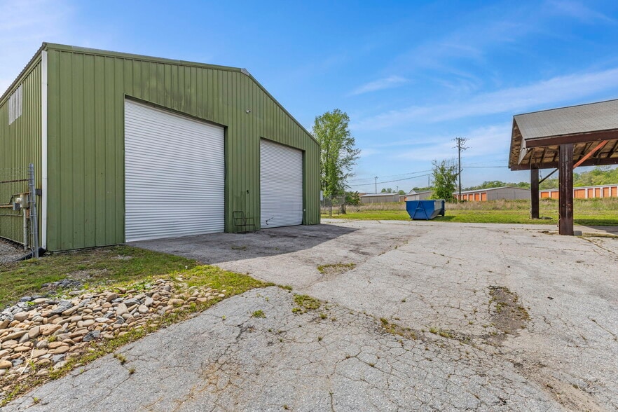 More Photos Of 5 Etowah School Rd, Etowah Warehouse For Sale