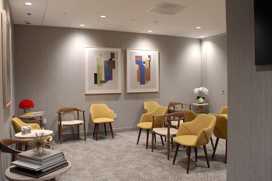 More Photos Of 433 N Camden Dr, Beverly Hills Coworking Space