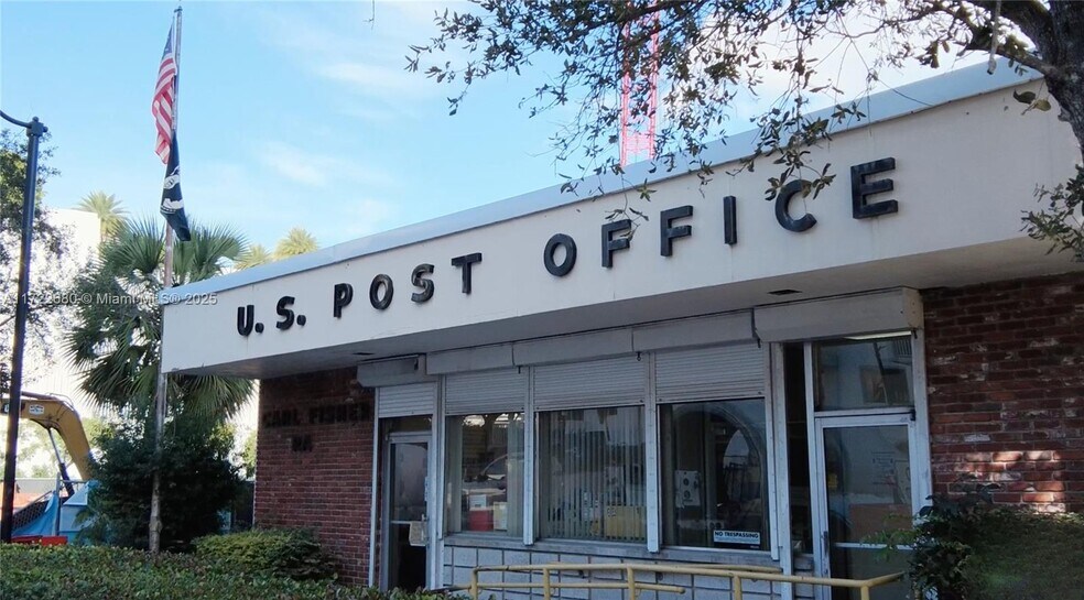 More Photos Of 1661 West Ave, Miami Beach Post Office For Sale