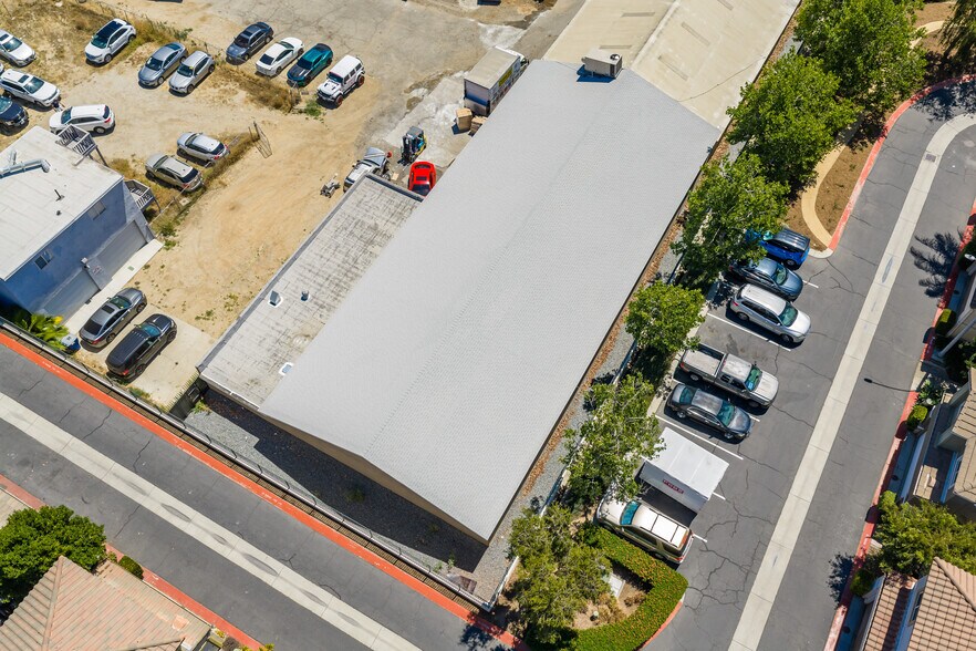 More Photos Of 2879 Main St, Riverside Warehouse For Lease