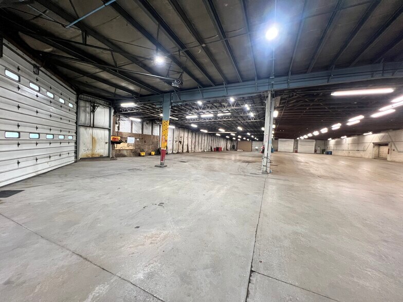 More Photos Of 2470 Evans City Rd, Harmony Warehouse For Sale