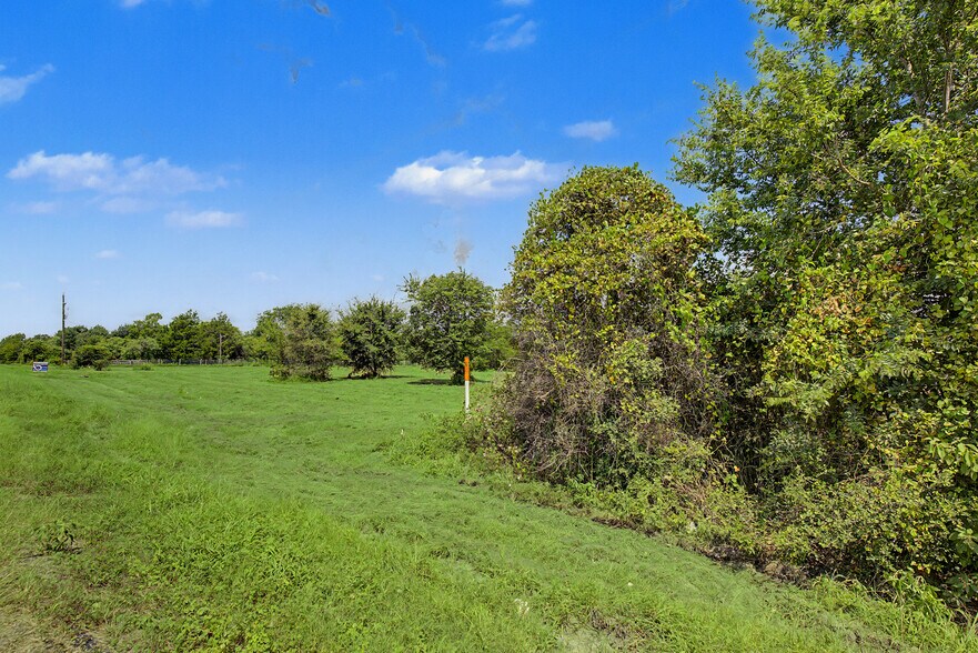 More Photos Of 14610 TX-21, North Zulch Land For Sale
