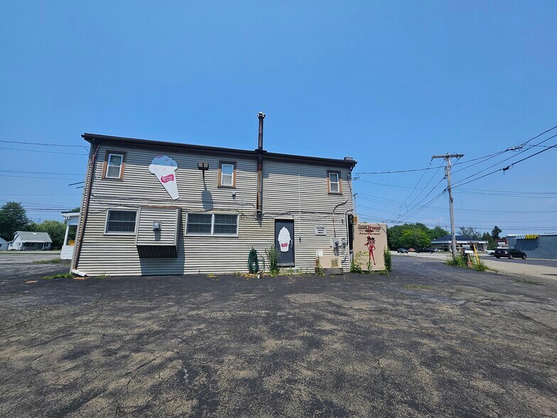 More Photos Of 6865 Erie Rd, Derby Restaurant For Sale