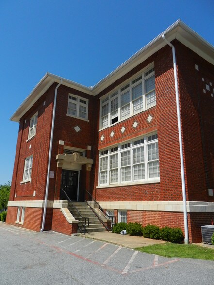More Photos Of 600 Magnolia St, Spartanburg Apartments For Sale