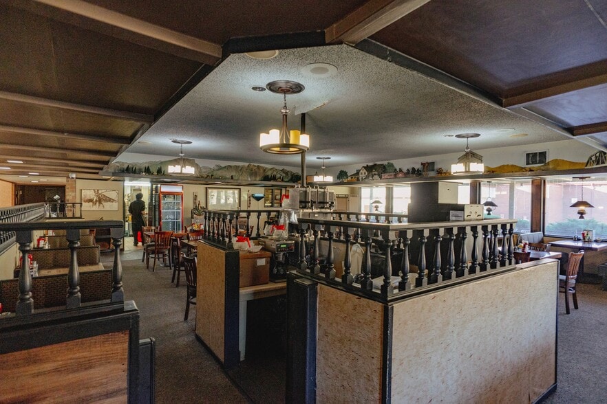 More Photos Of 5159 CA-140, Mariposa General Retail For Sale