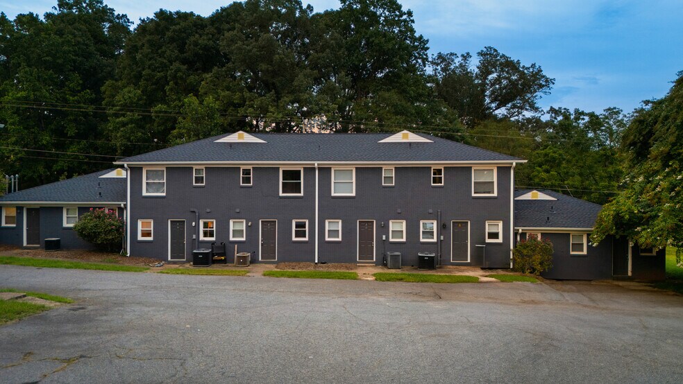 More Photos Of 1307 County Home Rd, Conover Apartments For Sale