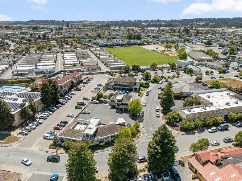 More Photos Of 47 Penny Ln, Watsonville Medical For Sale