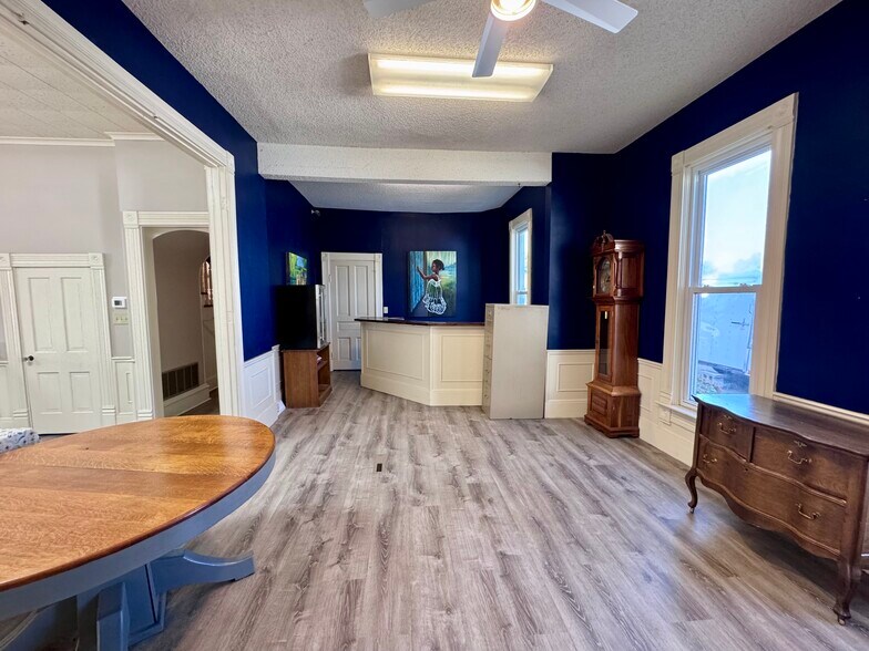 More Photos Of 1415 4th St, Fulton Storefront Retail Residential For Sale