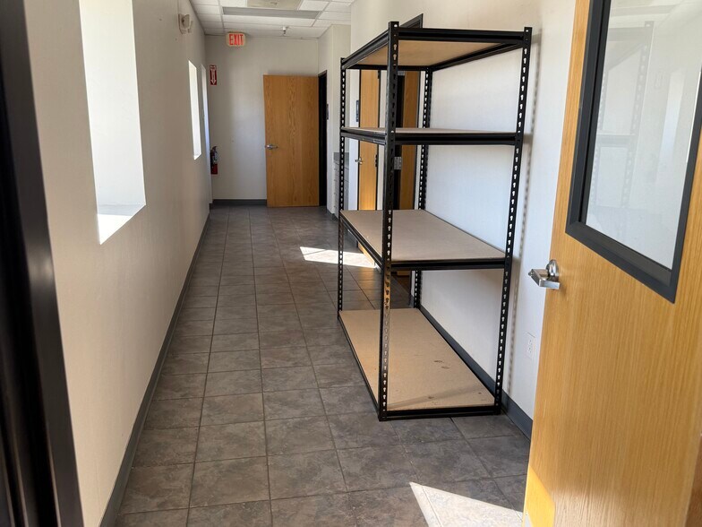 More Photos Of 3594 E Lincoln St, Tucson Truck Terminal For Lease