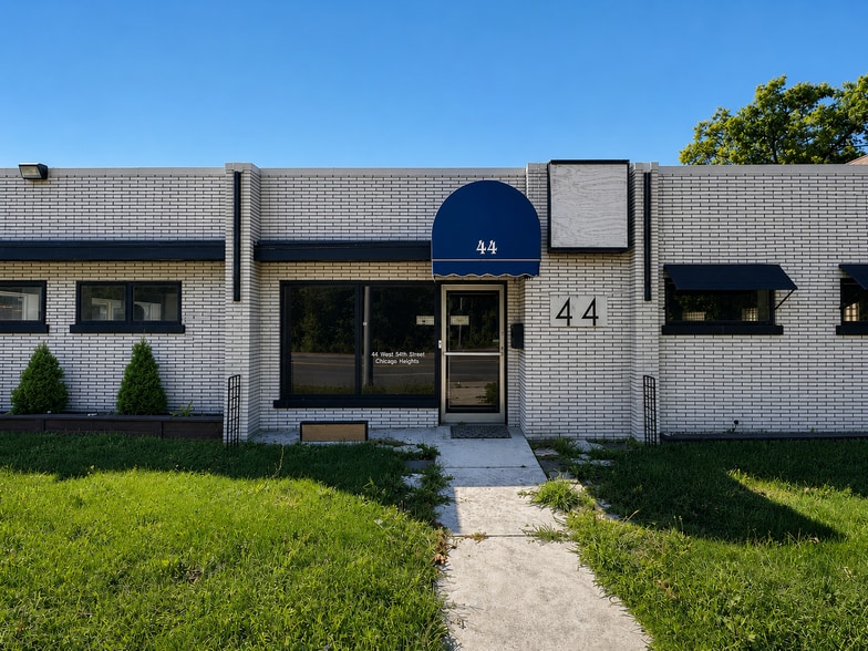 More Photos Of 44 W Lincoln Hwy, Chicago Heights Office For Lease
