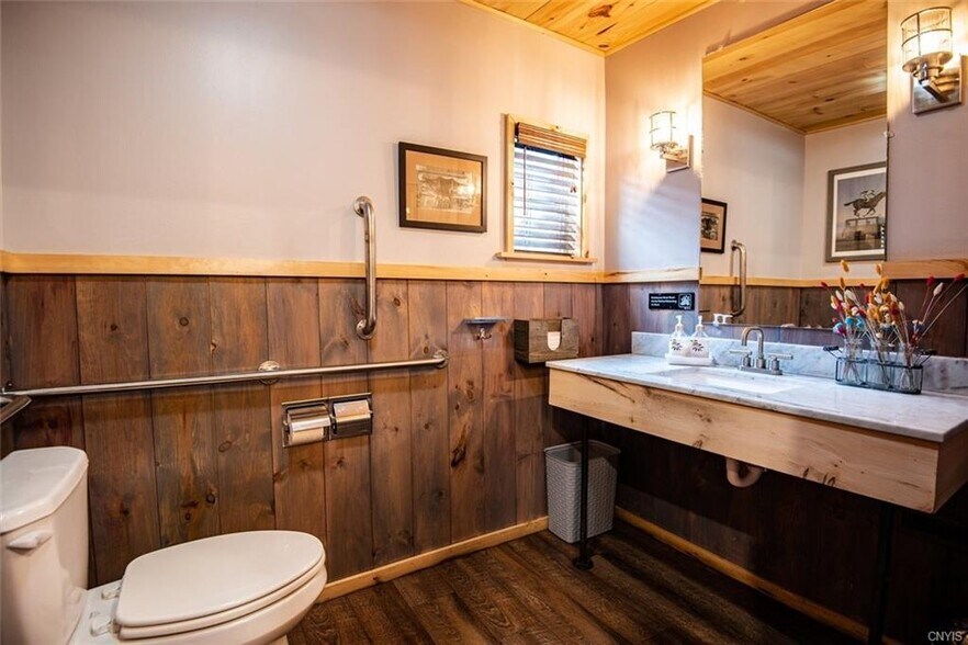 More Photos Of 417 W Dominick St, Rome Bar For Sale