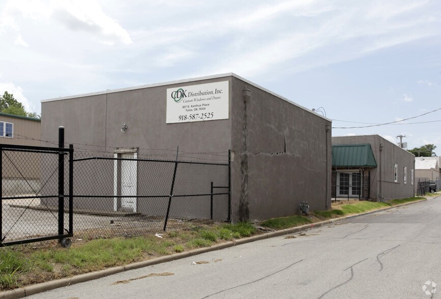 More Photos Of 807 S Xanthus Ave, Tulsa Warehouse For Sale