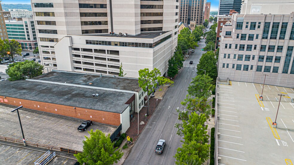 More Photos Of 2119 6th Ave N, Birmingham Office For Sale