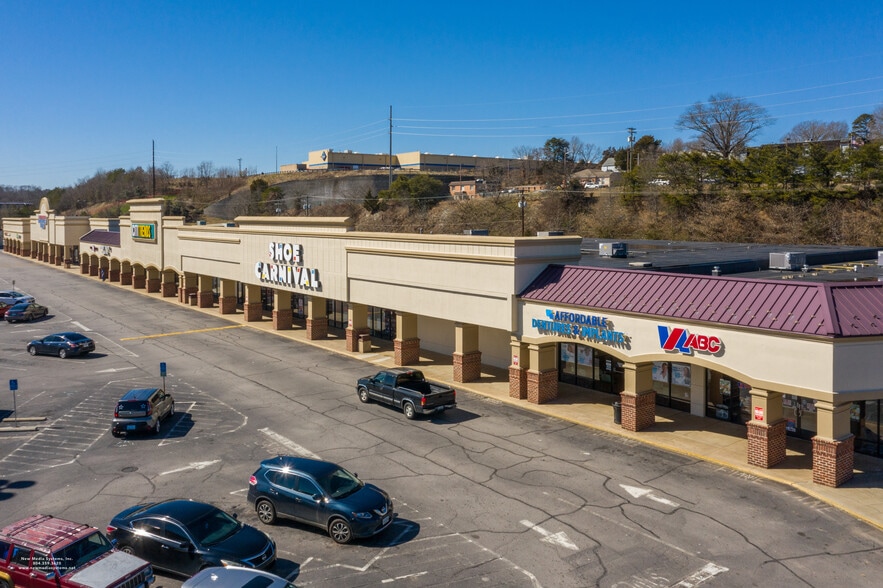 More Photos Of 3230-3360 Riverside Dr, Danville Unknown For Lease