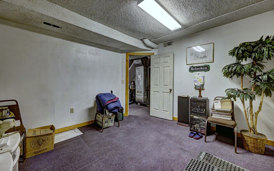 More Photos Of 399 Wolcott Rd, Wolcott Restaurant For Sale